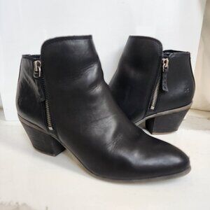 FRYE Judith Women's Black Leather Zip Ankle Boots - Size 8.5M